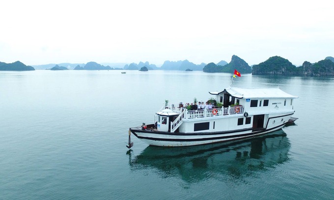 Bai Chay Alquiler De Eote | Crucero privado Halong 4Star Amira