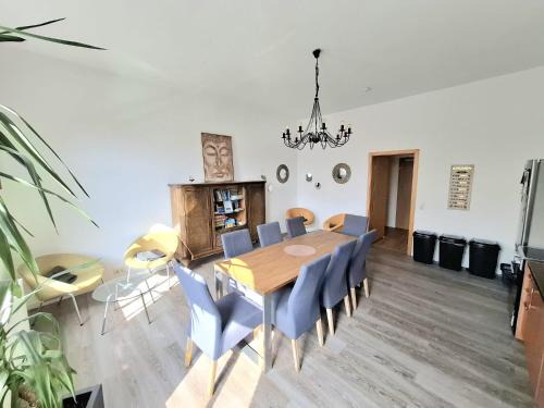 Muritz Casa | Haltestelle - Private Zimmervermietung Röbel Müritz