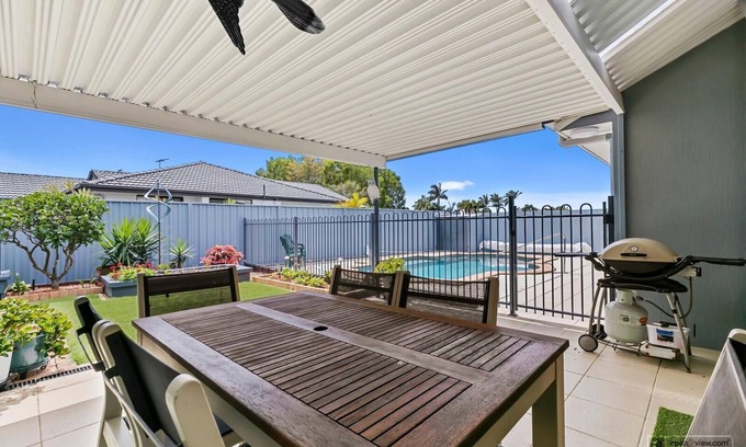 Banksia Beach Casa | Halycon House