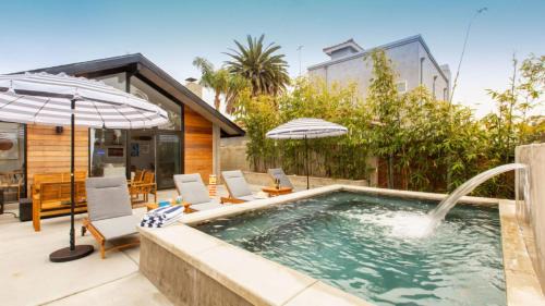 Village of La Jolla Casa | Hamilton I II Buyout by AvantStay Modern 6 BDR w Spa Rooftop Patio