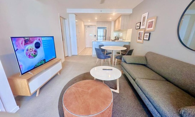 Hamilton Apartamento | Hamilton Riverside Luxury Apartment w Carpark