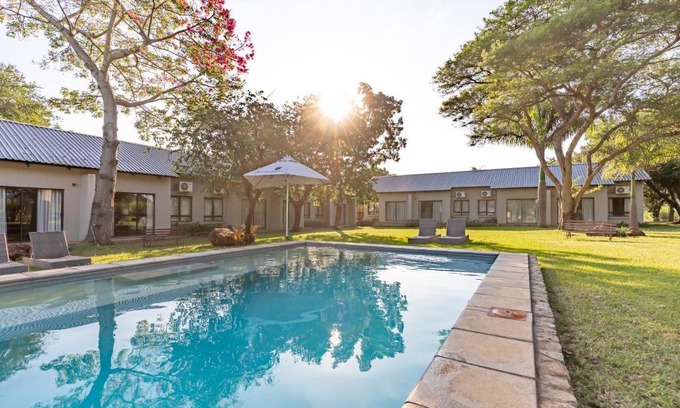 Malelane Cama Y Desayuno | Hamiltons Lodge & Restaurant