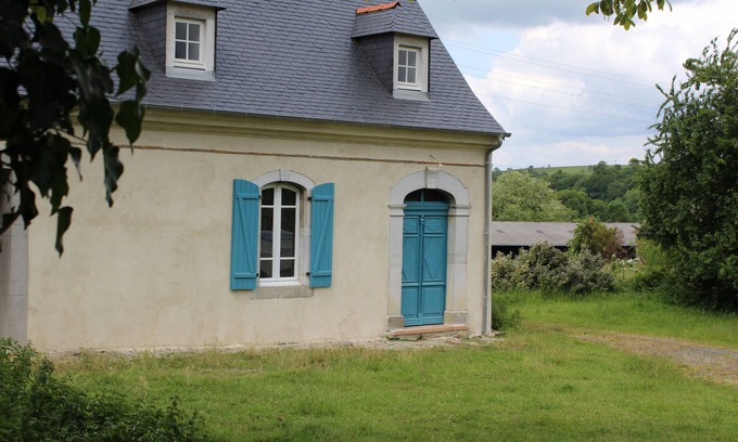 Bernac-Dessus Cabaña | casa de la aldea de la Sentencia
