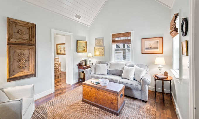 Batesville Cabaña | Hampshire Cottage in Ivy| 30+ Days Near Cville | Pet Friendly