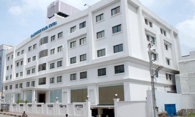 Hyderabad Hotel | Hampshire Plaza