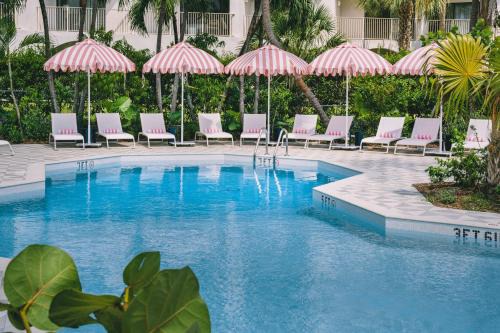 Seven Mile Beach Complejo | Hampton by Hilton Grand Cayman Seven Mile Beach