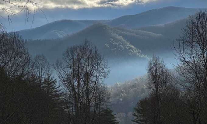 Hampton Casa | Hampton Haven - Fabulous mountain house close to AT and Watauga Lake!