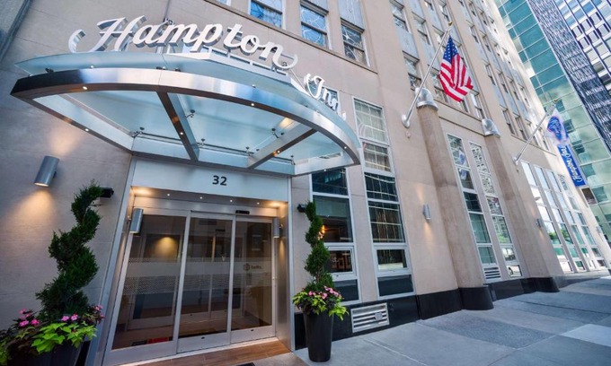 Financial District Hotel | Hampton Inn Manhattan/Downtown- Financial District