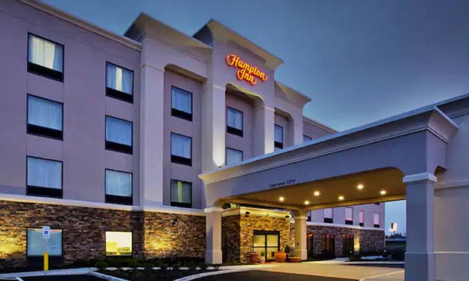 Niagara Falls Hotel | Hampton Inn Niagara Falls/Blvd
