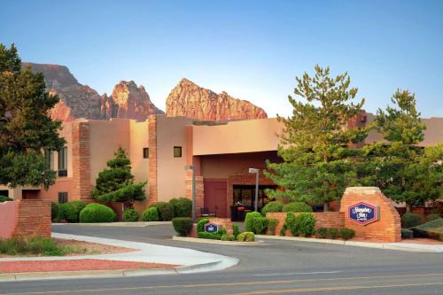 West Sedona Hotel | Hampton Inn Sedona