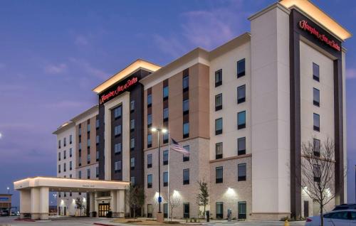 The Colony Hotel | Hampton Inn & Suites Dallas-The Colony