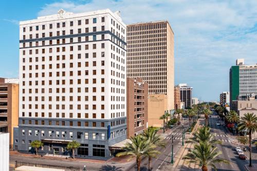 Central Business District Hotel | Hampton Inn & Suites New Orleans Canal St. French Quarter