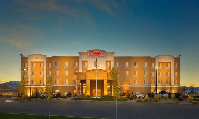 Reno/Tahoe Airport Hotel | Hampton Inn & Suites Reno