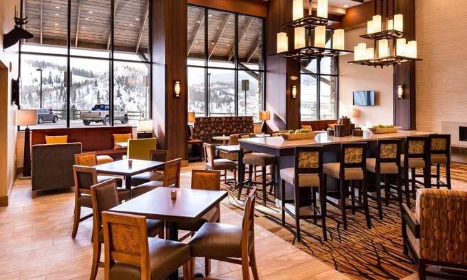 Silverthorne Hotel | Hampton Inn & Suites Silverthorne