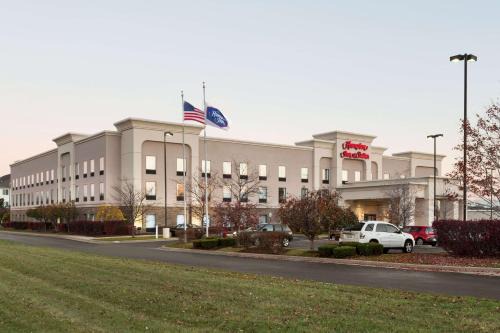 Sterling Heights Hotel | Hampton Inn & Suites Detroit Sterling Heights