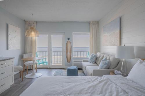 Hampton Apartamento | Hampton Tides-Ocean View-Top Floor With Balcony