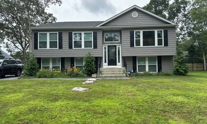 Flanders Casa | Hamptons Beach House, 5-minute walk to Bay Beach