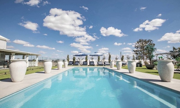 Wongamine Casa | Hamptons Farm Estate Luxe Retreat and Elegant Events
