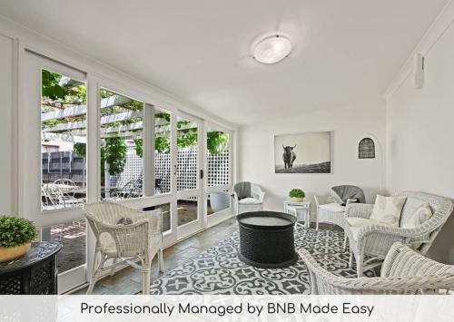Bathurst Casa | Hamptons House - Scandi Heritage Charm