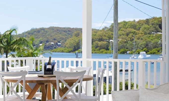 Pretty Beach Central Coast Casa | 'Hamptons Retreat' by Accom Holidays