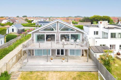 Wittering Casa | Hamptons Style Lux Beach house