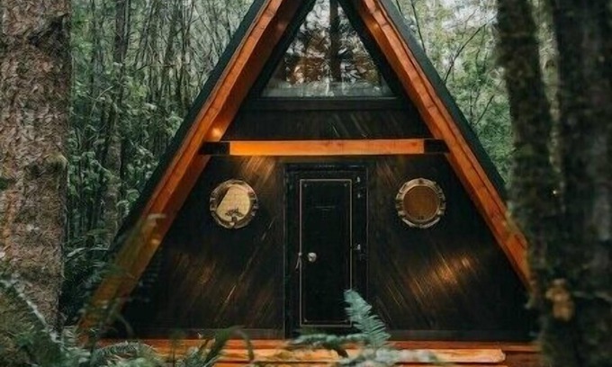 Snohomish Casa | Hand Crafted A Frame in a private 80 Acre Forest