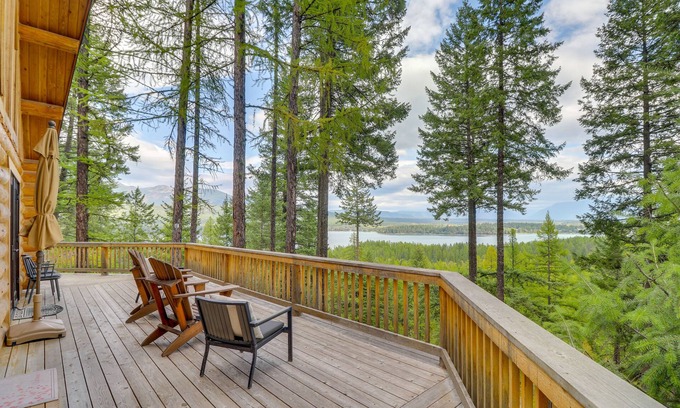 Whitefish Cabina | Hand-Crafted Cabin w/ Whitefish Lake Views!