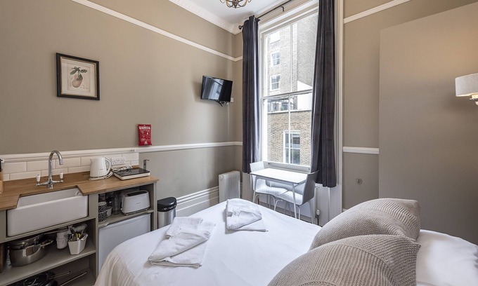 Campden Apartamento | Handsome Kensington Studio
