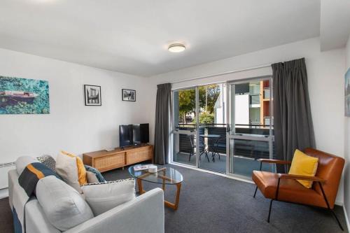 Merivale Apartamento | Handy CBD Covered Free Parking Gym 2 Bdrm