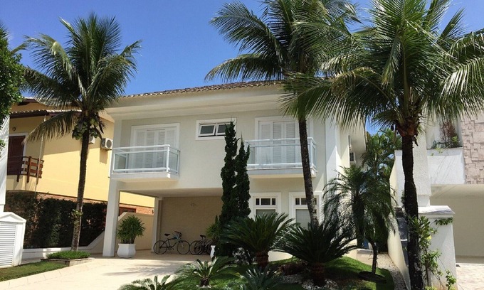 Vista Linda Condominio | Condominio HangaRoa - Bertioga - Belíssima Casa para familia, confort y seguridad