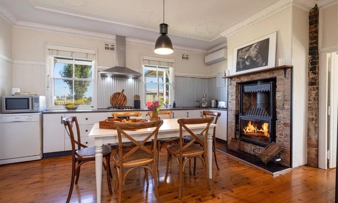 Bolong Casa | Hanigans Cottage