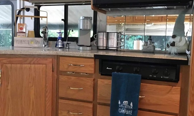 Seneca Casa | Hanover Haven Motorhome