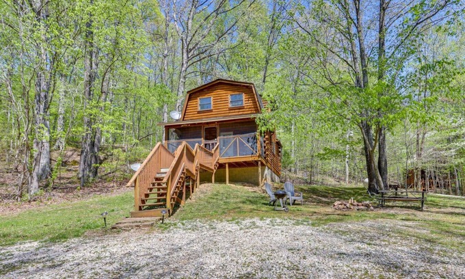 Taswell Cabina | Hansel & Gretel Cabin at White Oaks Cabins