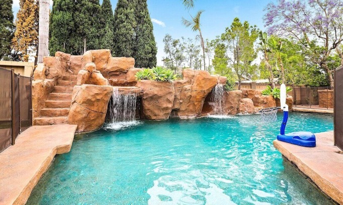 Southeast Anaheim Casa | Happiest Vacation Homes -Disney Getaway | Pool, Mini-Golf, Themed Rooms