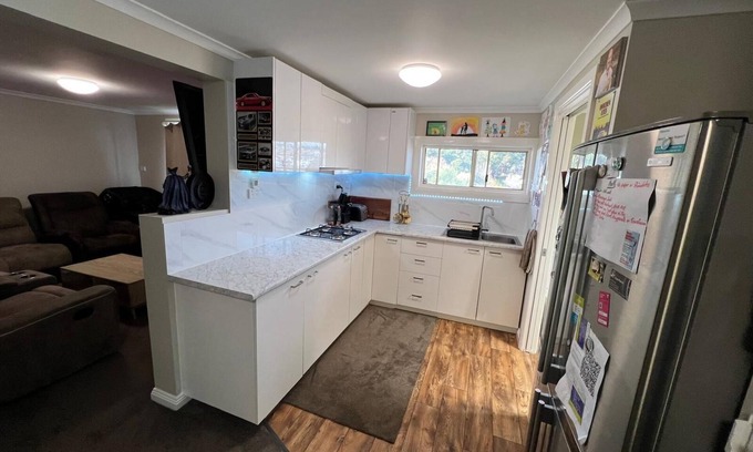South Launceston Apartamento | Happy Haven Lodge - Fully Furnished 1BR in Launceston