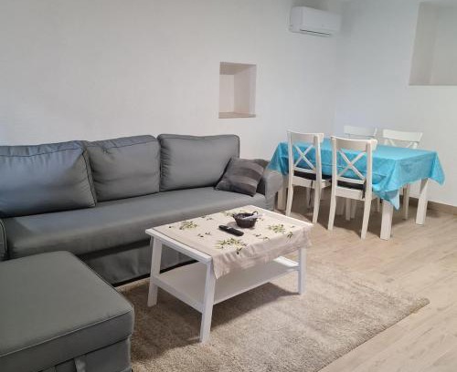 Porec Apartamento | Happy Holiday in Porec for 4