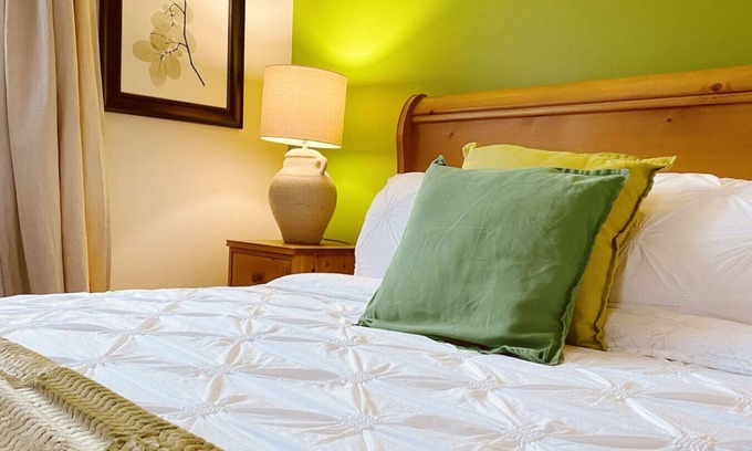 Inner Harbour Casa | Happy House | Free Parking | Downtown