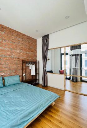 District 9 Casa | Happy House