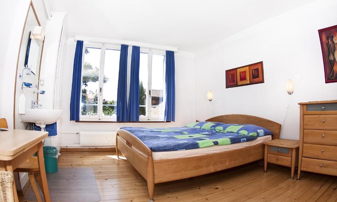 Central Interlaken Hostal | Happy Inn Lodge