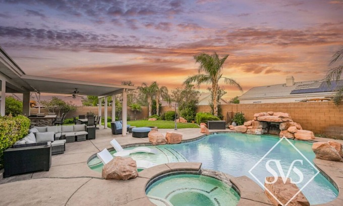 Foothills Casa | Happy Oasis 4BR/4BA Home w/ Theater, Pool, BBQ & Pool Table KC
