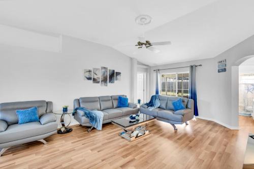 Boyette Springs Casa | Happy place! 2 king beds, hot tub, free parking