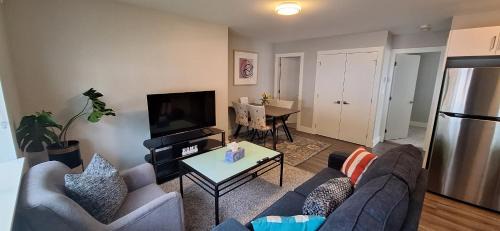 Langford Apartamento | Happy Zone Suite with AC - Sleeps 4, Free Treats !