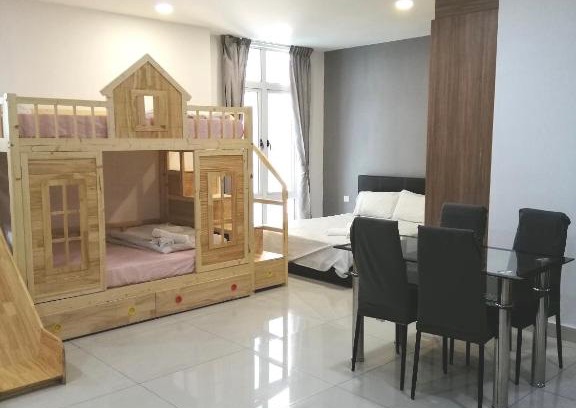 Taman Century Apartamento | HappyTotoro K5L JB Shopping Mall Studio up to 4 pax