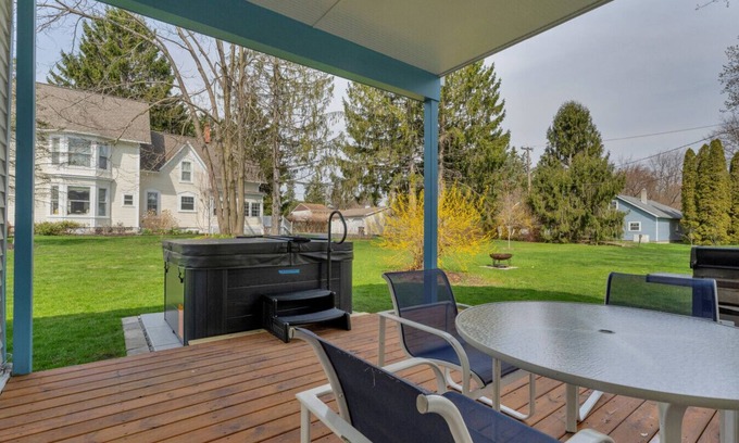 Lexington Casa | Harbor Mist Downtown Lexington Sleeps 12!