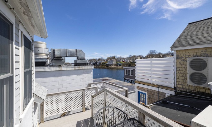 Rockport Apartamento | Harbor Retreat ★ Ocean View ★ Heart of Downtown ★