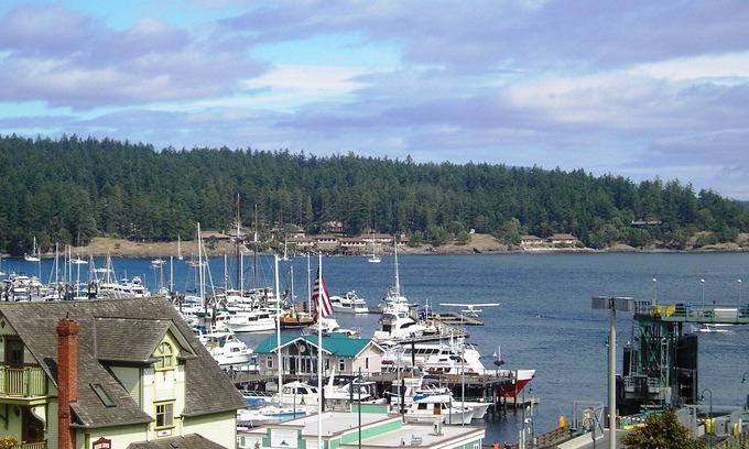Friday Harbor Condominio | Harbor View Condo en el corazón de la ciudad! (Churchill Plaza # 1)