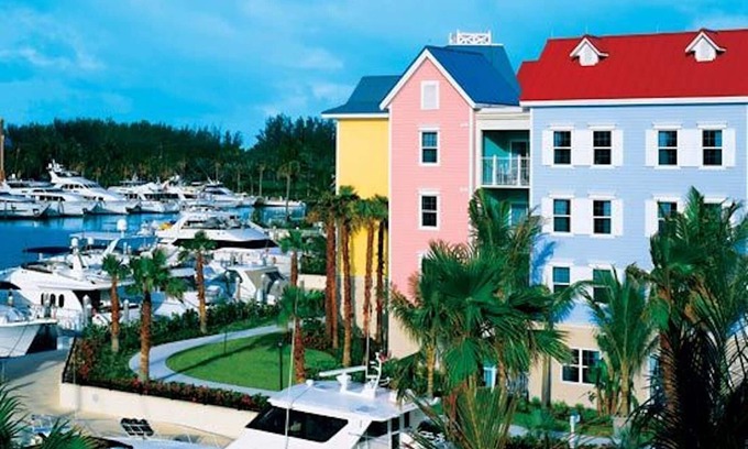 Paradise Island Complejo | Harborside At Atlantis, 1 Bedroom Deluxe Villa. 4 Water Park Bands Included!