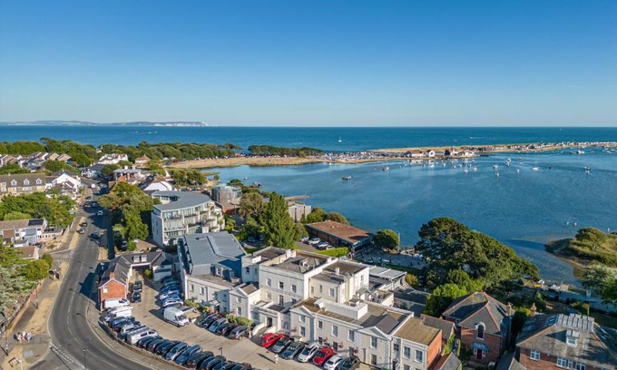 Mudeford Hotel | Harbour Hotel & Spa Christchurch