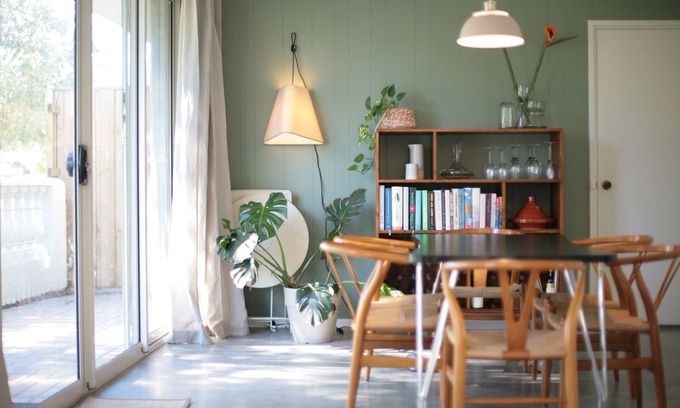 South Fremantle Casa | Harbour’s End: Park-side Beach House, South Freo