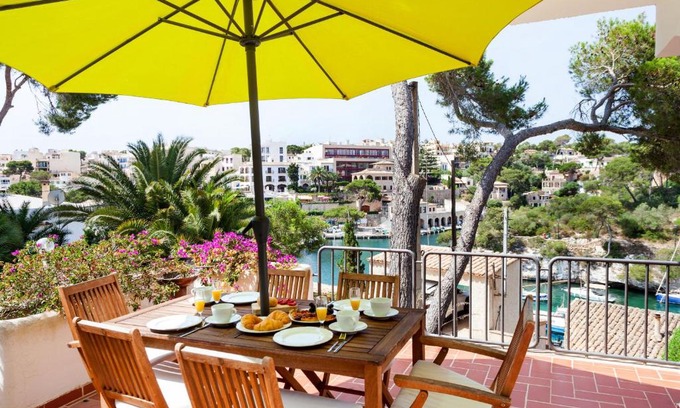 Cala Figuera Apartamento | Harbour view 1